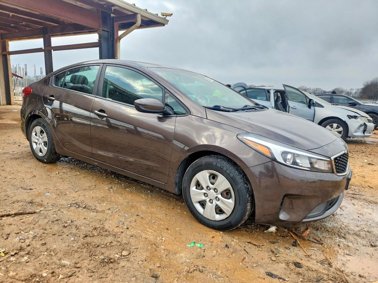 2017 KIA FORTE LX photo 4
