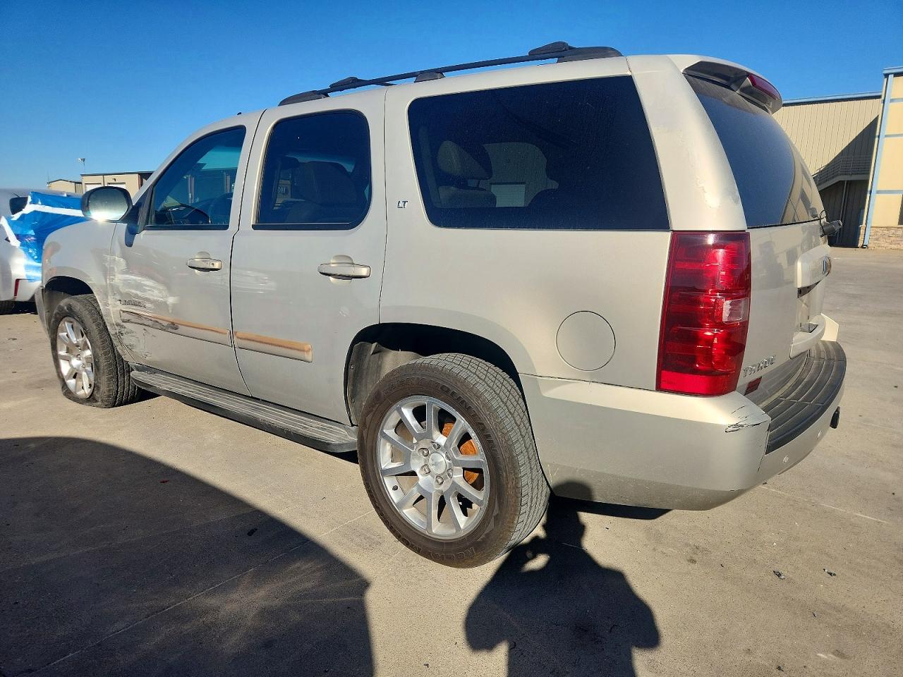 2007 CHEVROLET TAHOE K1500 photo 2