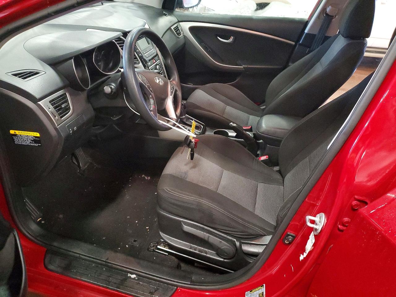 2017 HYUNDAI ELANTRA GT photo 7