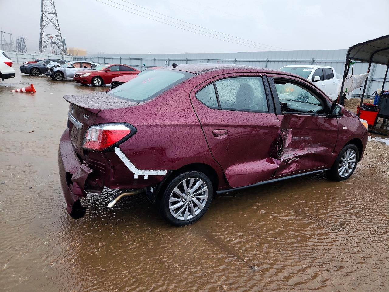 2024 MITSUBISHI MIRAGE G4 ES photo 3