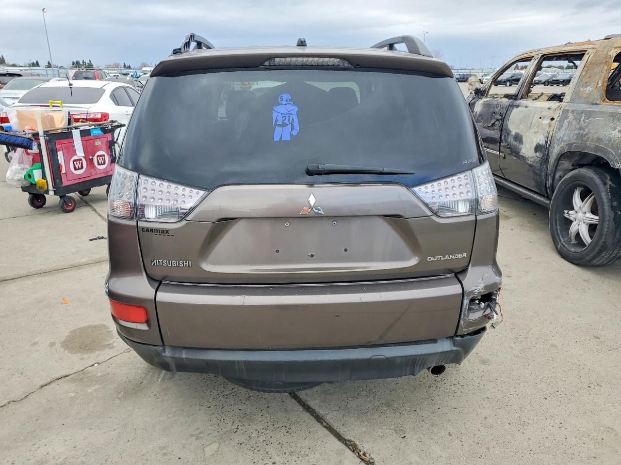 2013 MITSUBISHI OUTLANDER SE photo 16