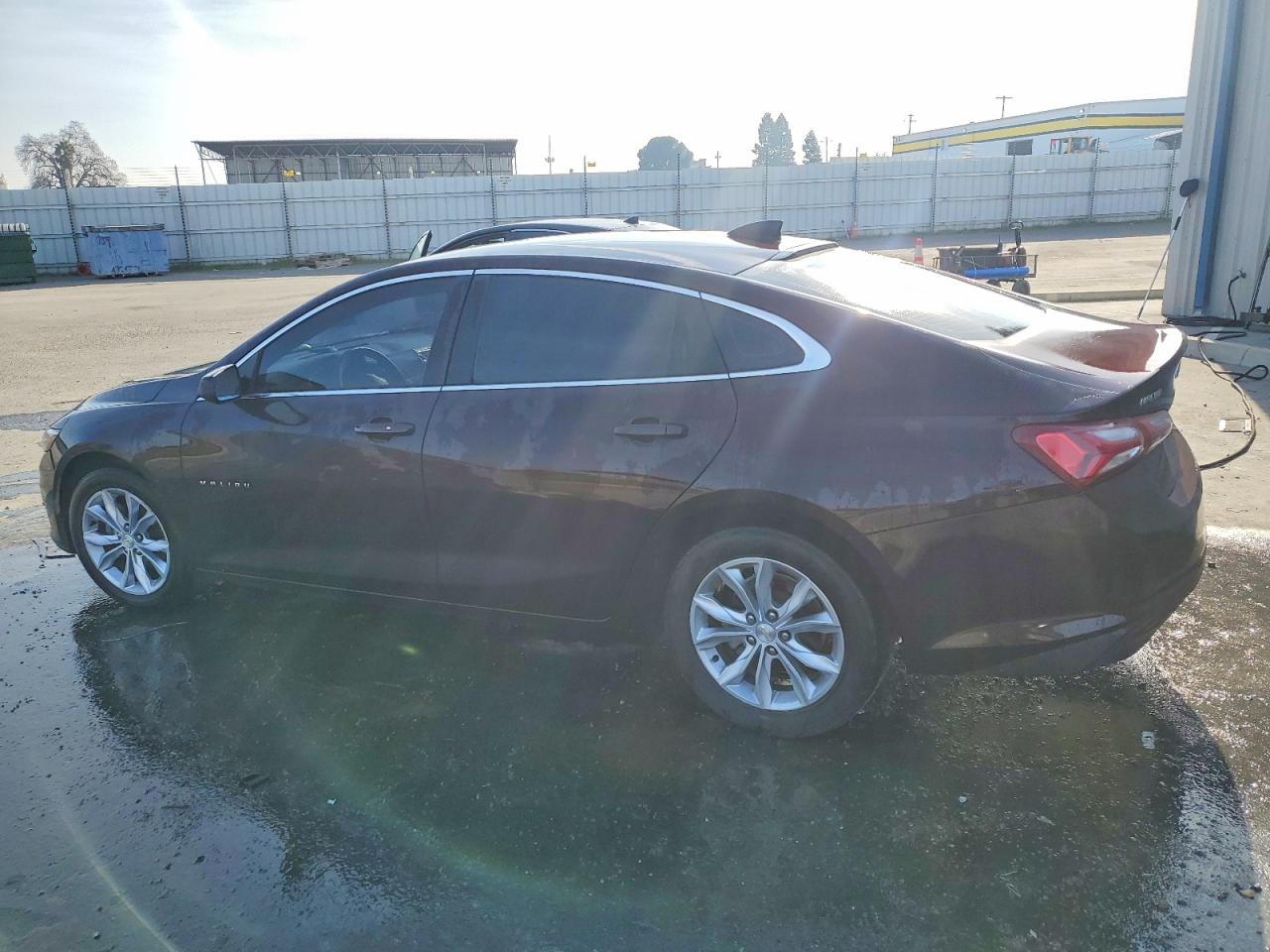 2020 CHEVROLET MALIBU LT photo 2