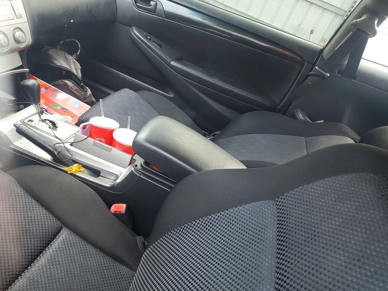 2005 TOYOTA CAMRY SOLARA SE photo 8