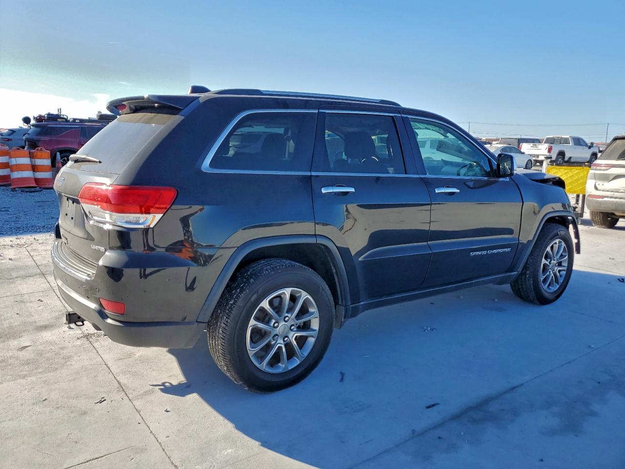 2016 JEEP GRAND CHEROKEE LIMITED photo 3