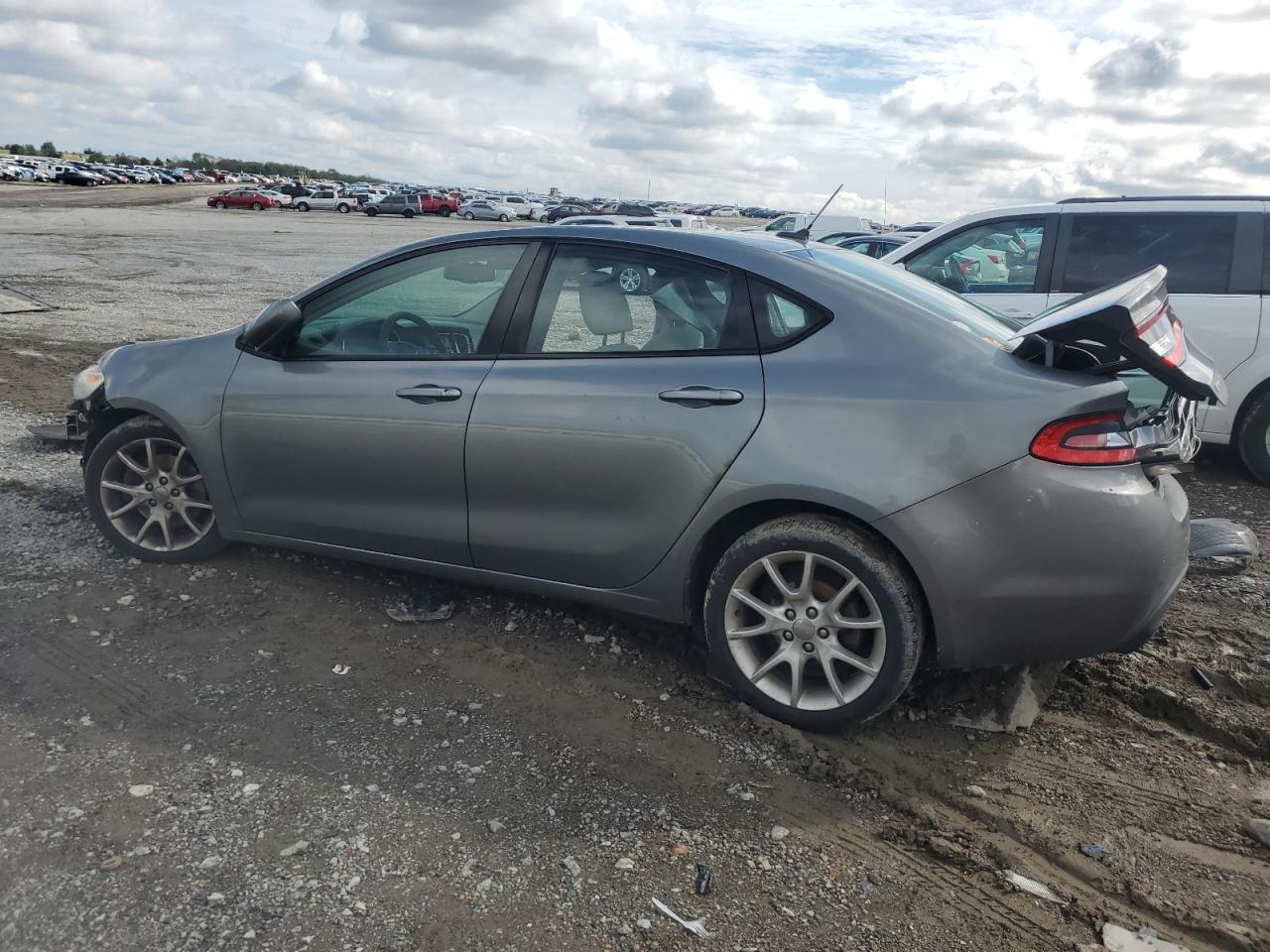 2013 DODGE DART SXT photo 2