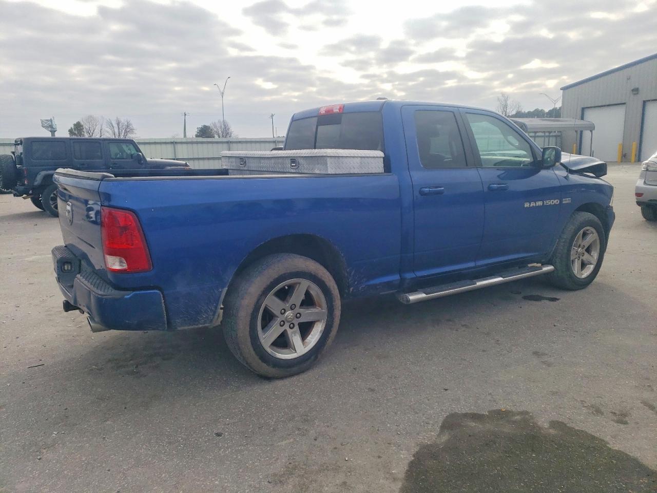 2011 DODGE RAM 1500 photo 3