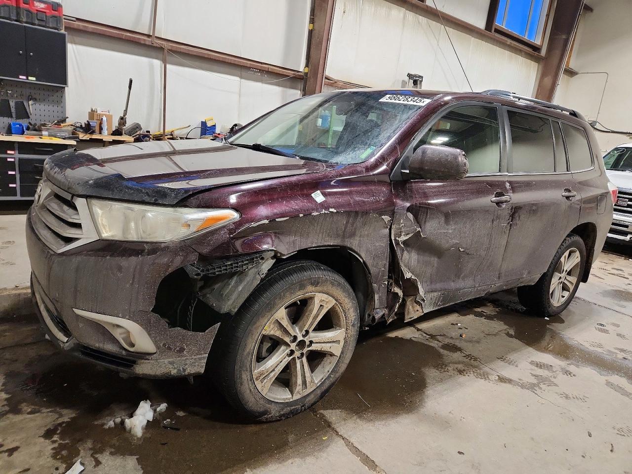 2013 TOYOTA HIGHLANDER