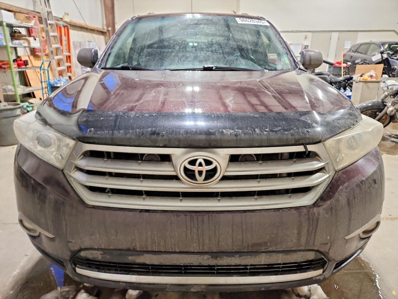 2013 TOYOTA HIGHLANDER BASE photo 5