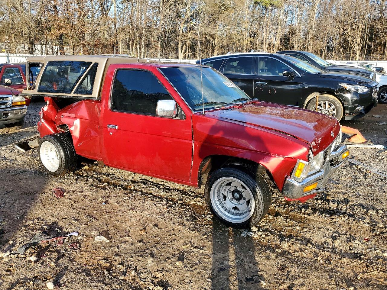 1996 NISSAN TRUCK BASE photo 4