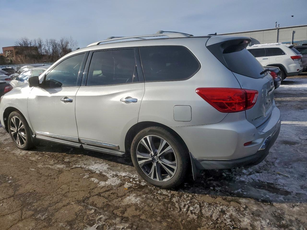 2017 NISSAN PATHFINDER S photo 2
