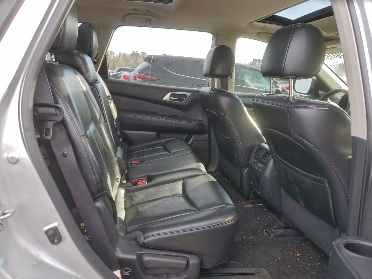 2017 NISSAN PATHFINDER S photo 11