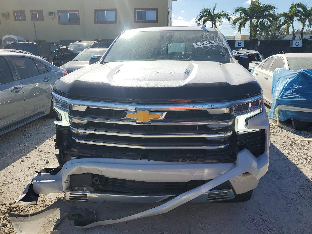 2023 CHEVROLET SILVERADO K1500 HIGH COUNTRY photo 5