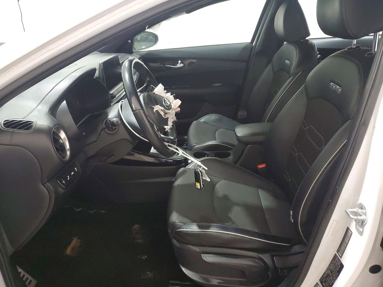 2021 KIA FORTE GT LINE photo 7