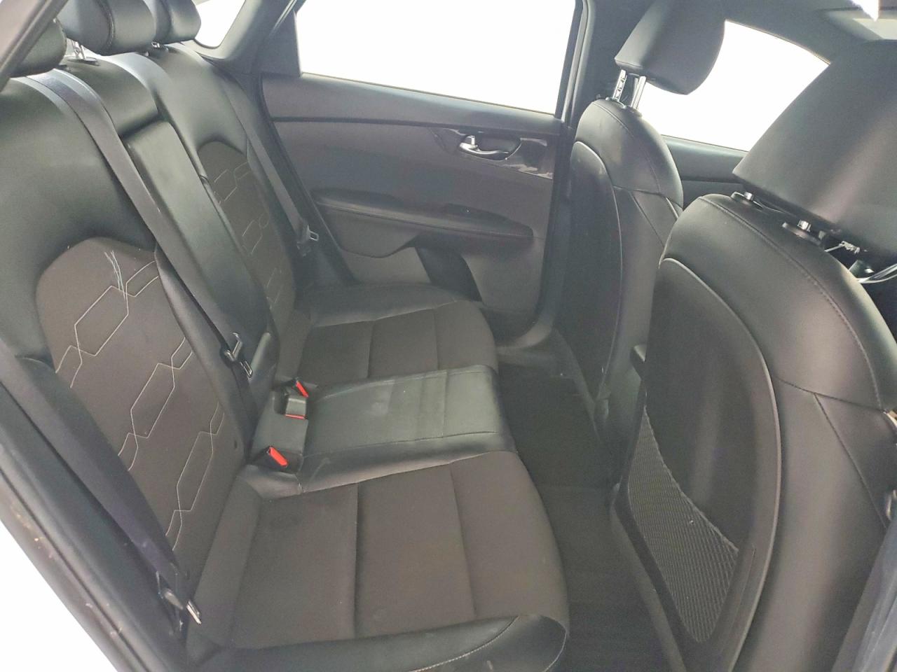 2021 KIA FORTE GT LINE photo 10