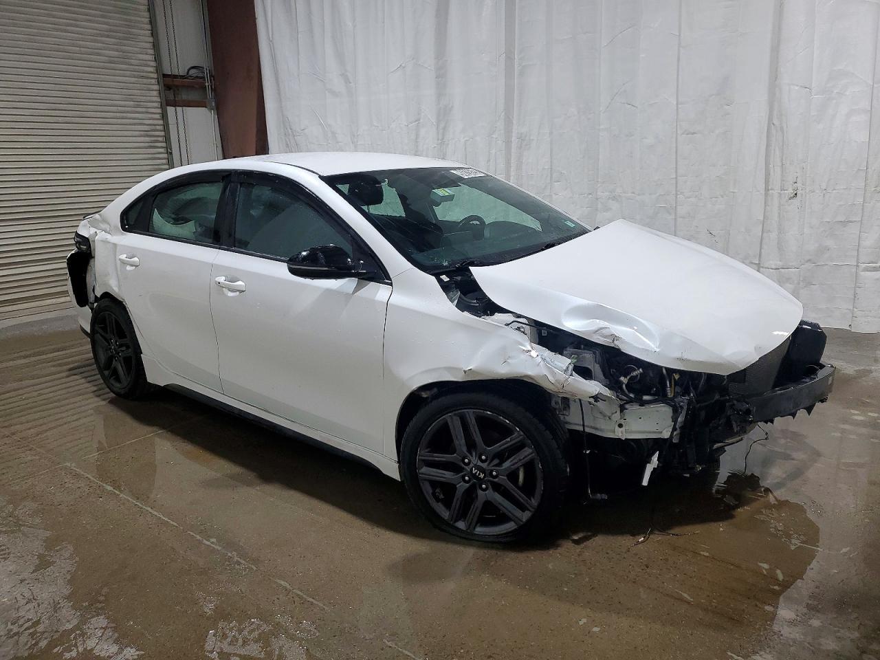 2021 KIA FORTE GT LINE photo 4
