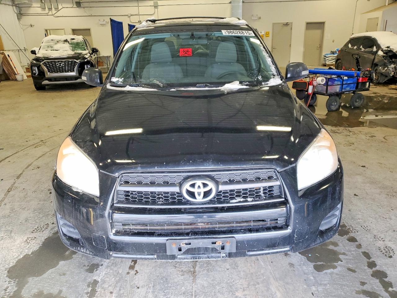 2011 TOYOTA RAV4 photo 5