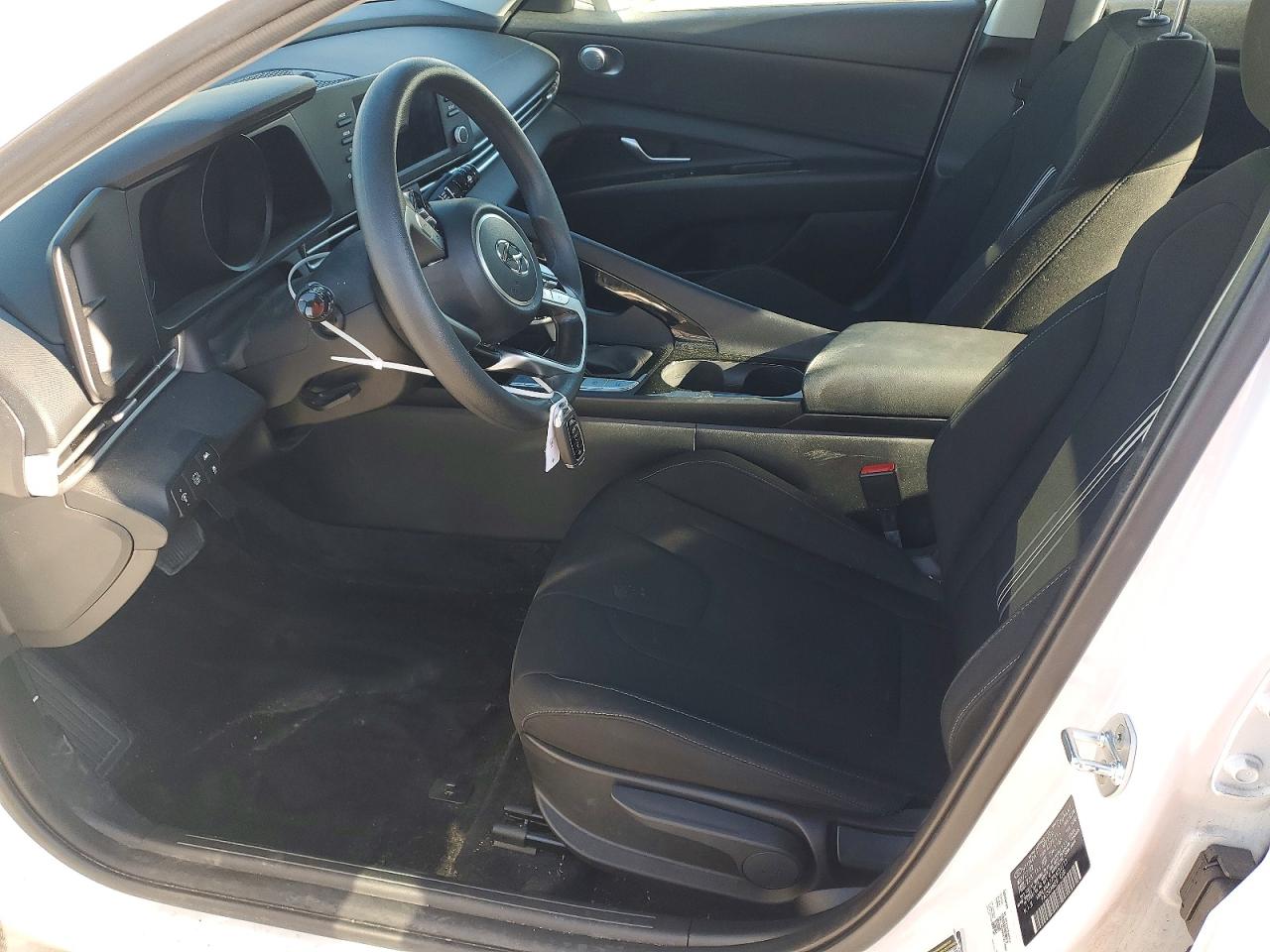 2023 HYUNDAI ELANTRA BLUE photo 7