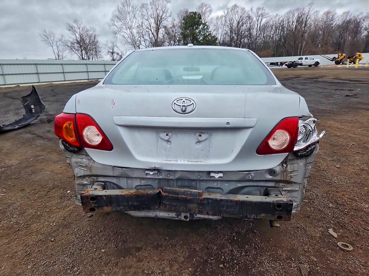 2010 TOYOTA COROLLA BASE photo 6