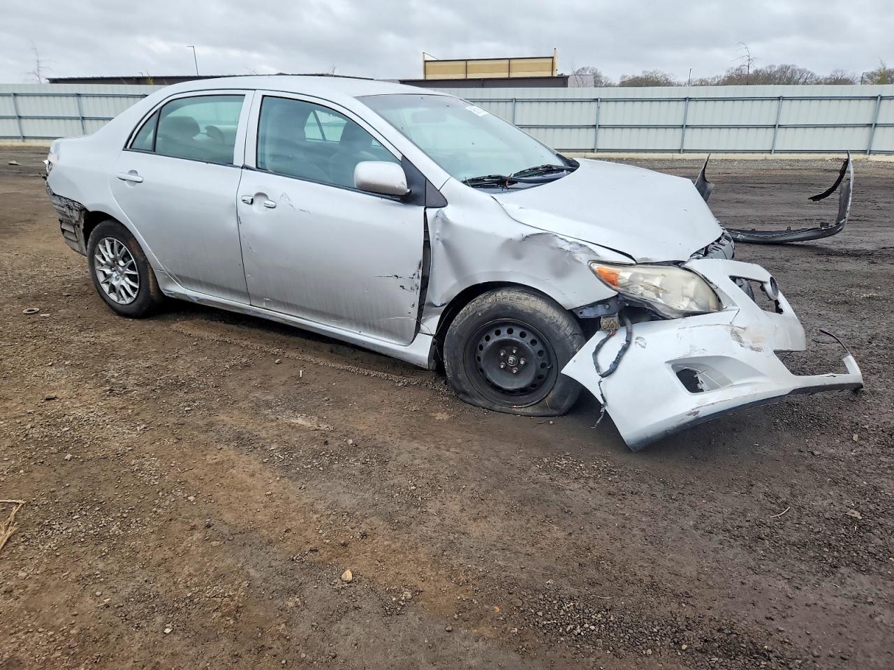 2010 TOYOTA COROLLA BASE photo 4