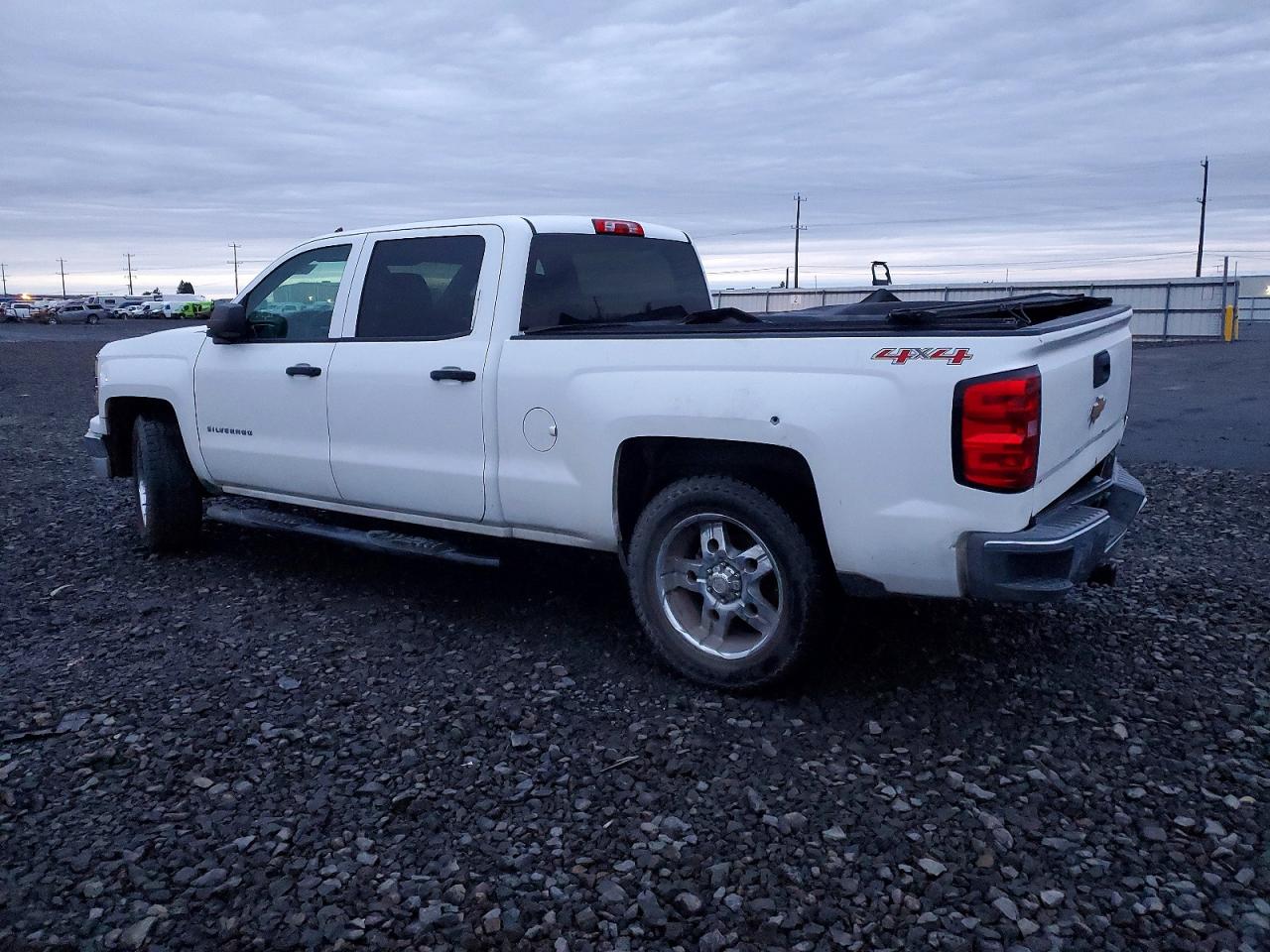 2014 CHEVROLET SILVERADO K1500 LT photo 2