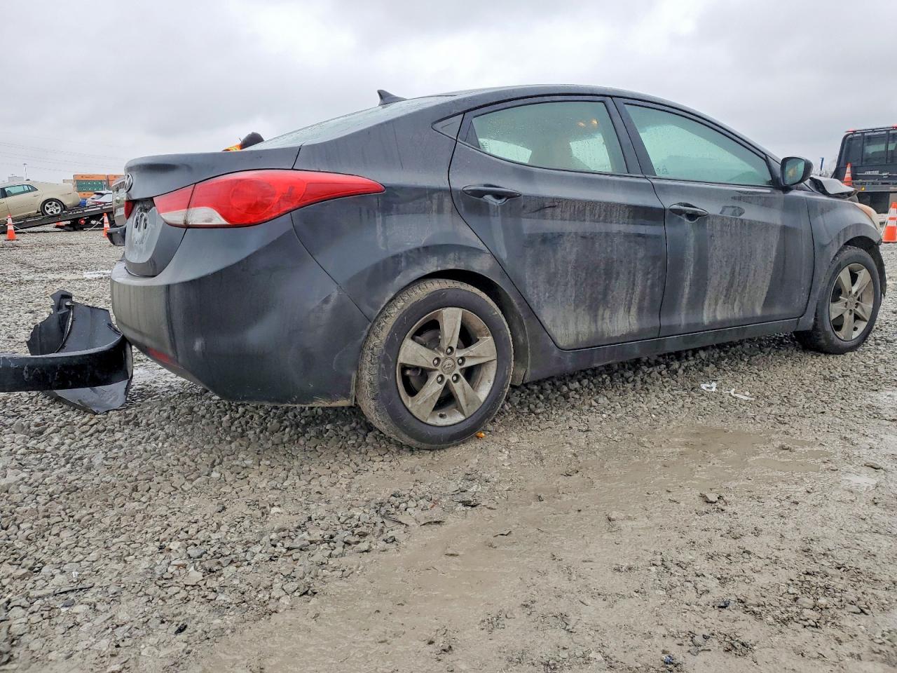 2013 HYUNDAI ELANTRA GLS photo 9