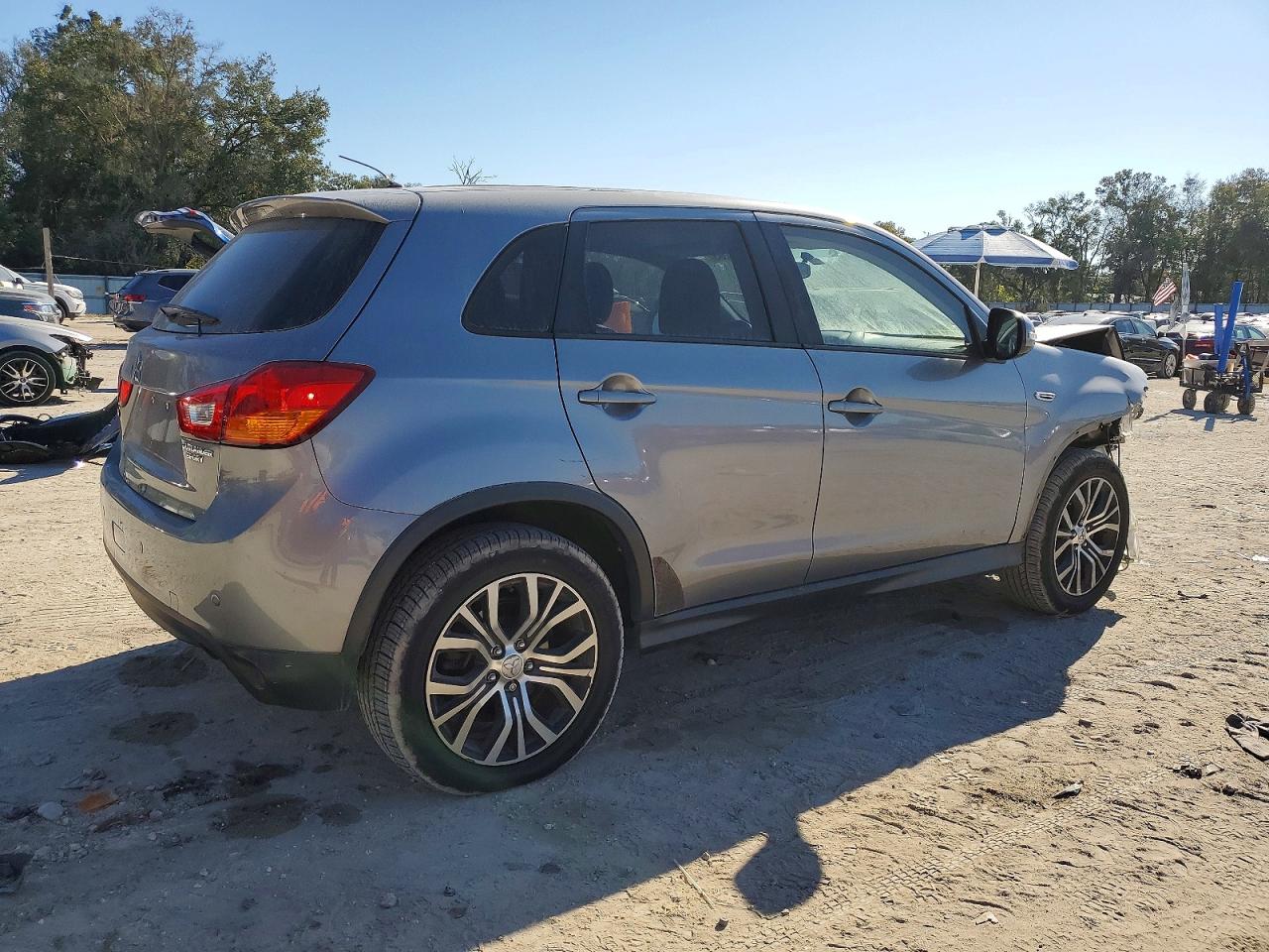 2016 MITSUBISHI OUTLANDER SPORT ES photo 3