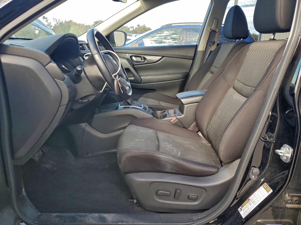 2020 NISSAN ROGUE S photo 7