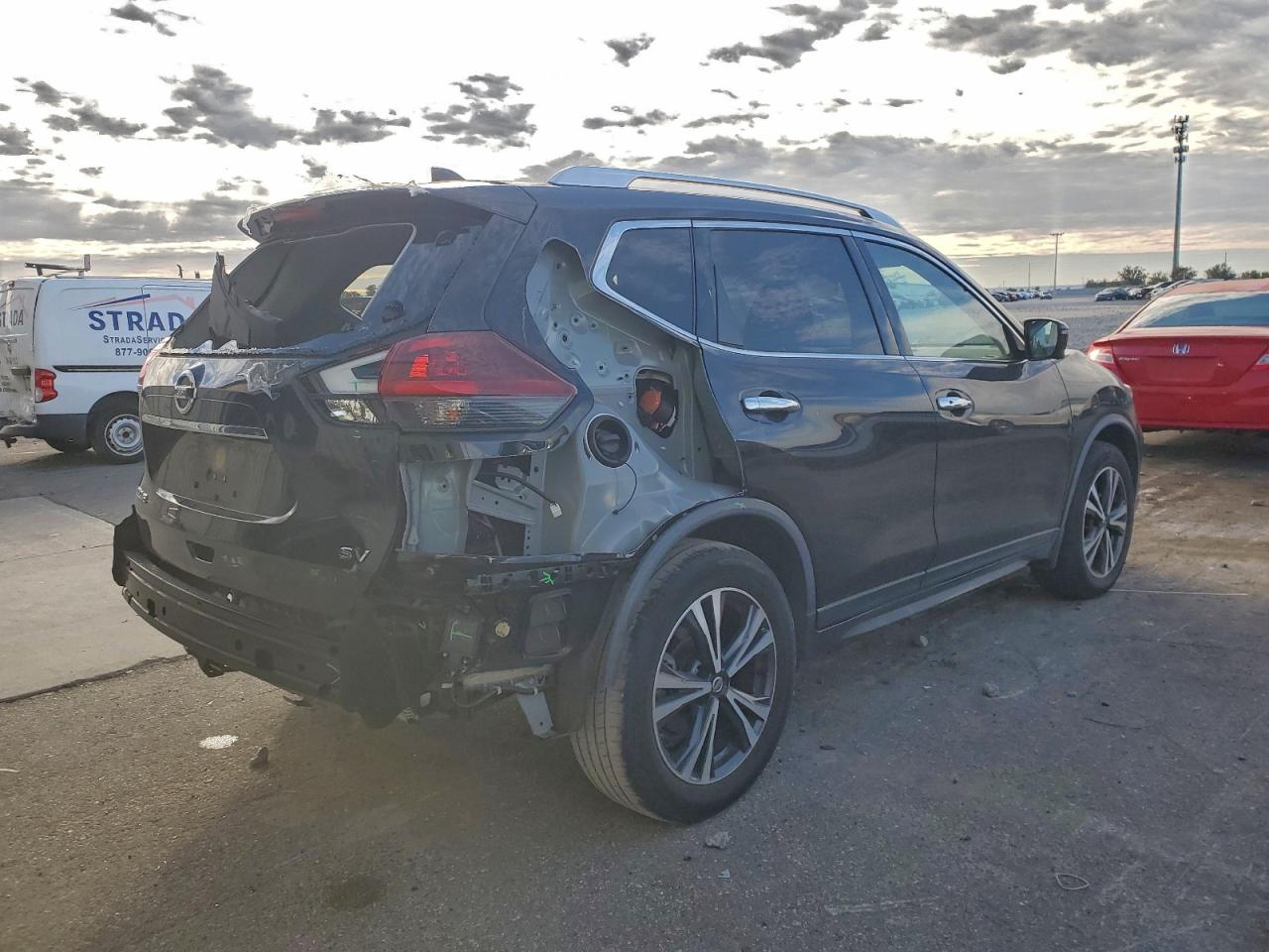 2020 NISSAN ROGUE S photo 3