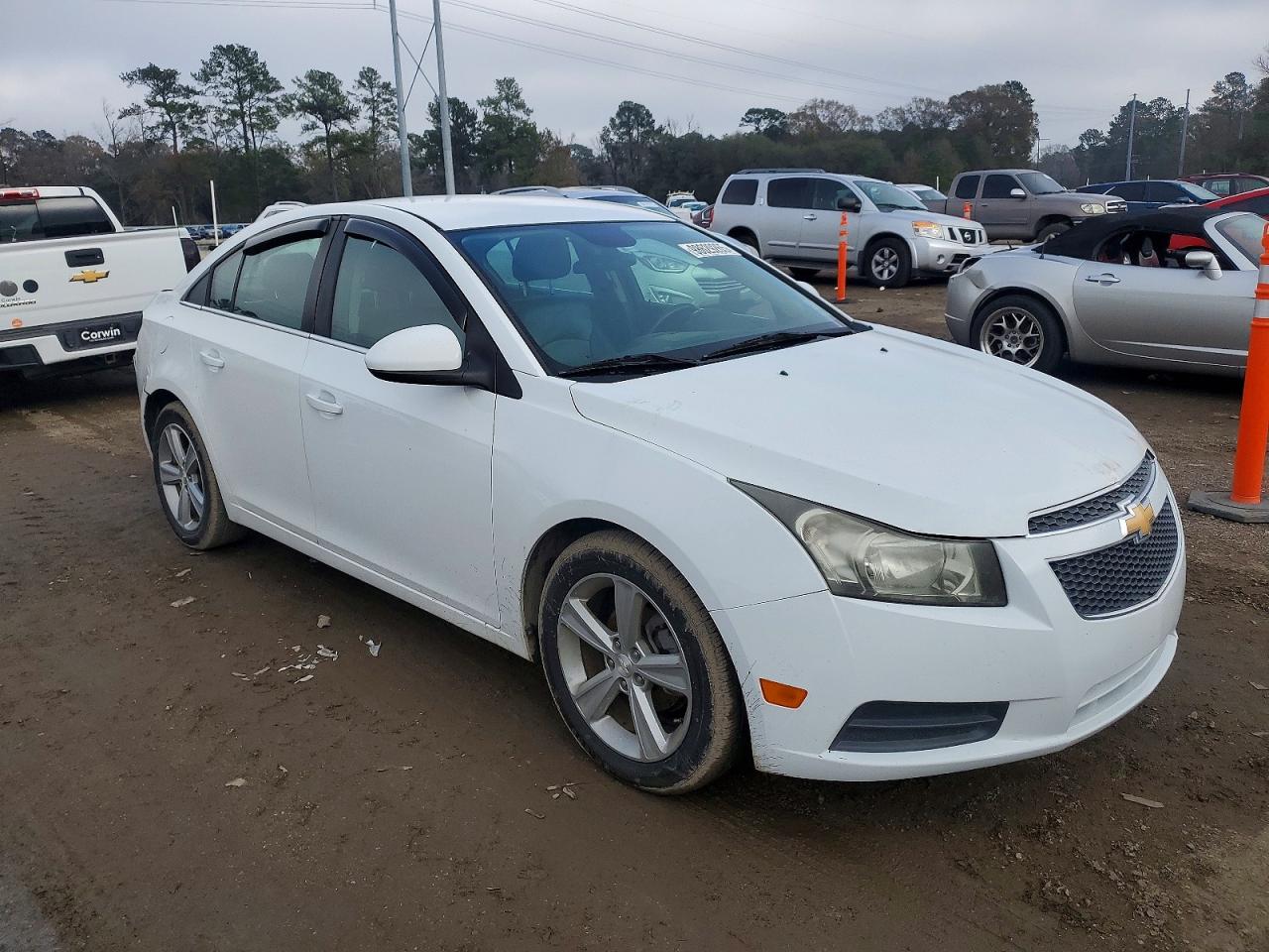 2013 CHEVROLET CRUZE LT photo 4