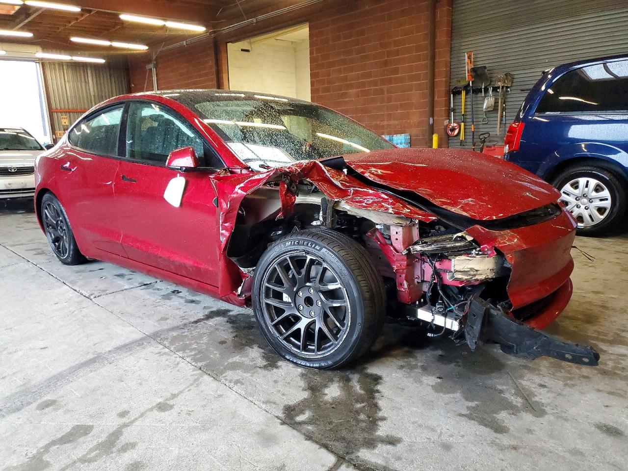 2024 TESLA MODEL 3 photo 4