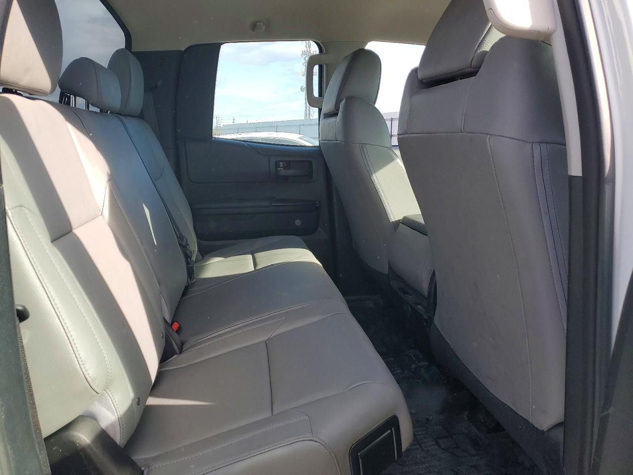 2018 TOYOTA TUNDRA DOUBLE CAB SR photo 10