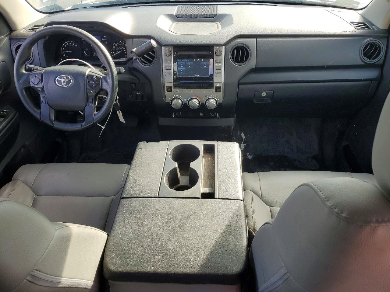 2018 TOYOTA TUNDRA DOUBLE CAB SR photo 8