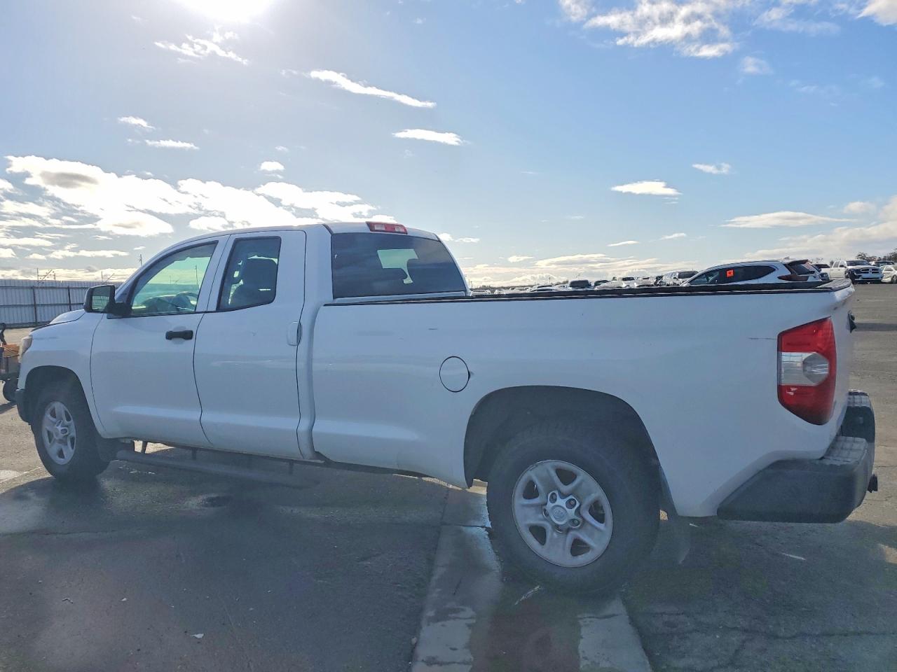 2018 TOYOTA TUNDRA DOUBLE CAB SR photo 2