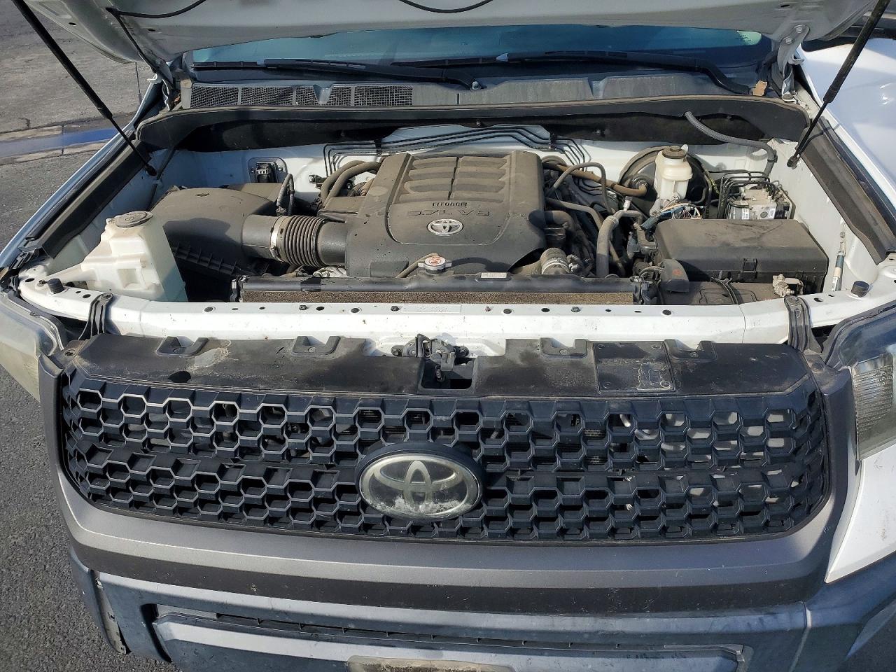 2018 TOYOTA TUNDRA DOUBLE CAB SR photo 11