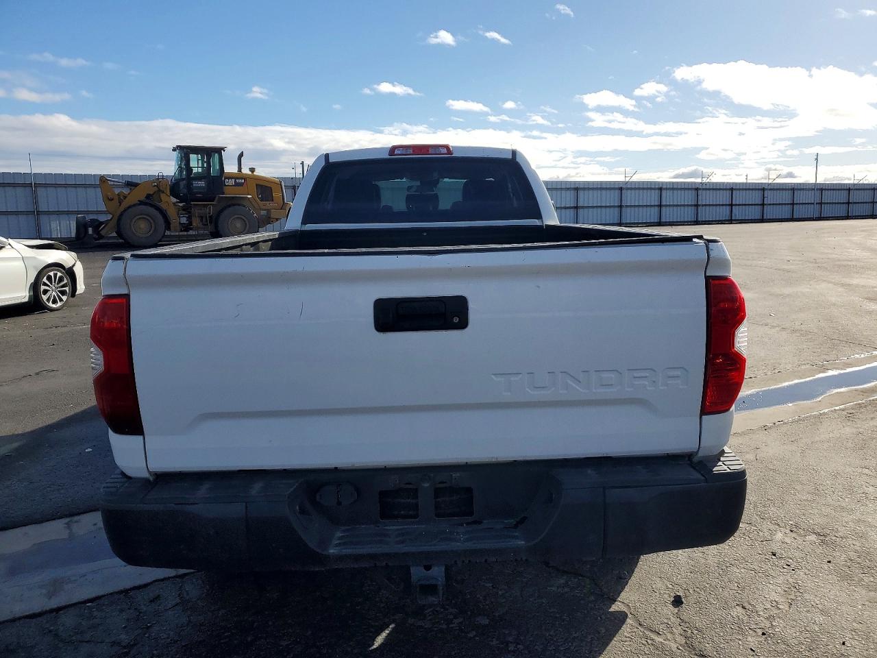 2018 TOYOTA TUNDRA DOUBLE CAB SR photo 6