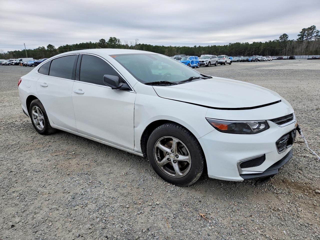 2017 CHEVROLET MALIBU LS photo 4