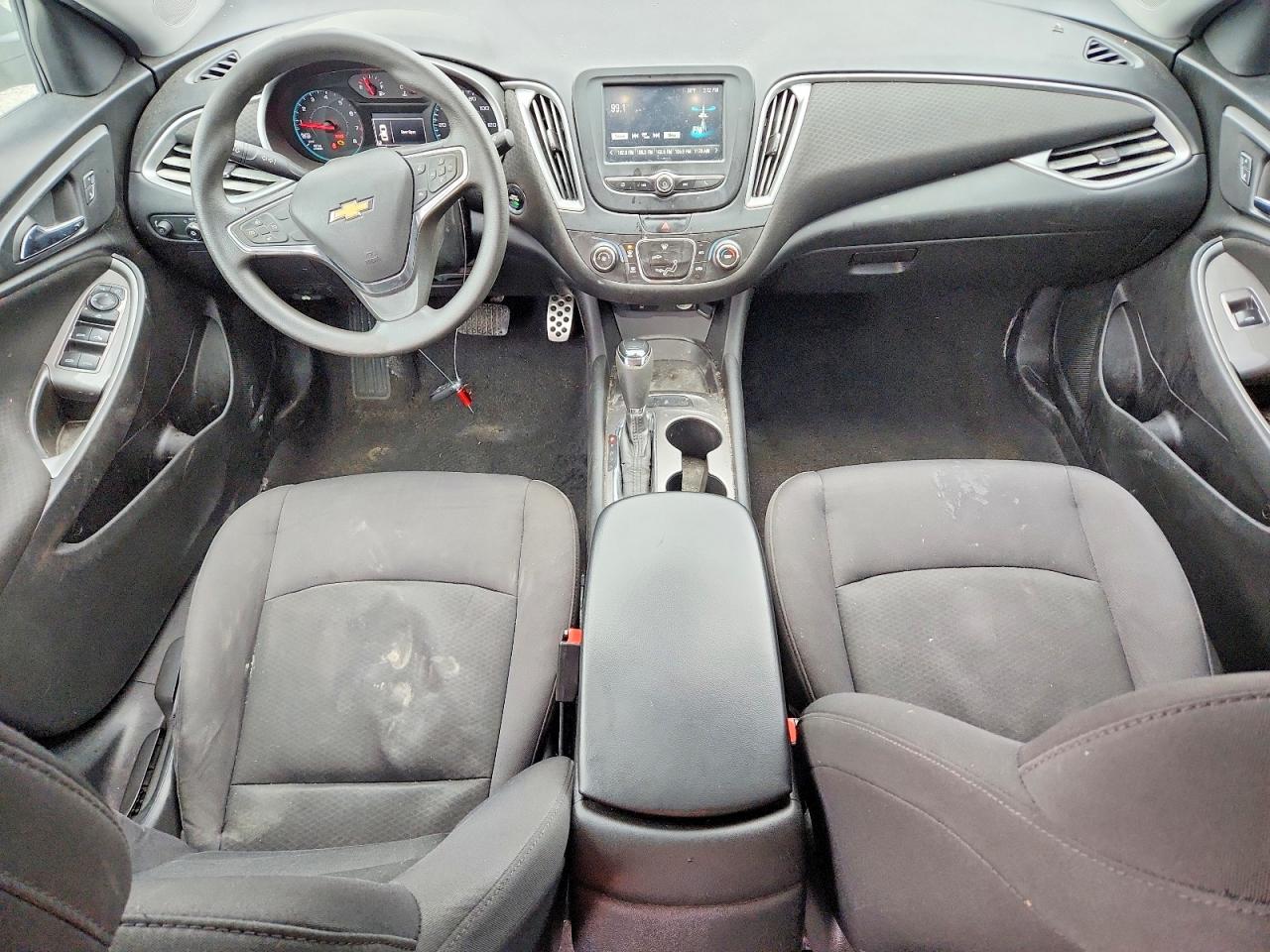 2017 CHEVROLET MALIBU LS photo 8