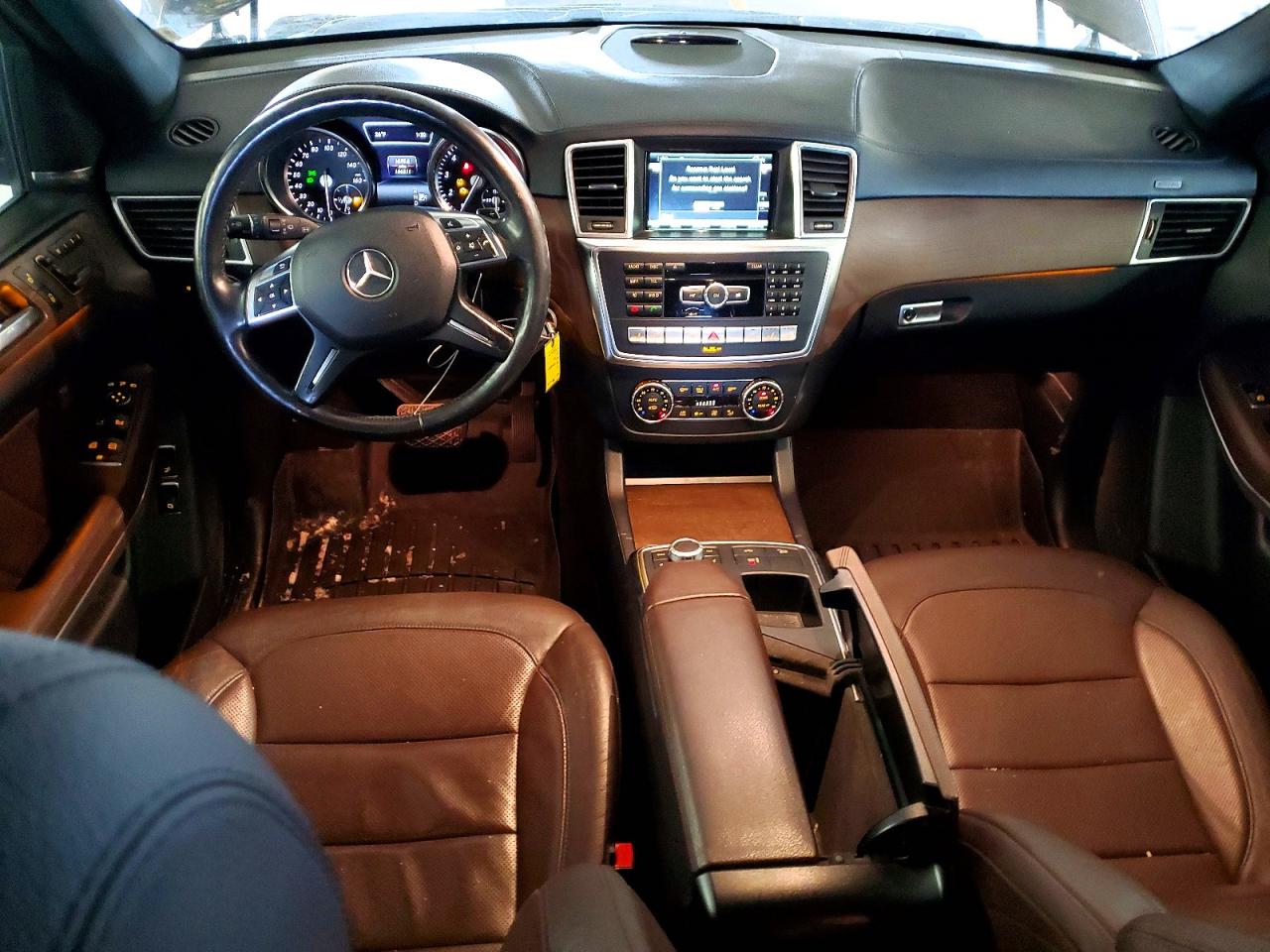 2015 MERCEDES-BENZ GL 550 4MATIC photo 8