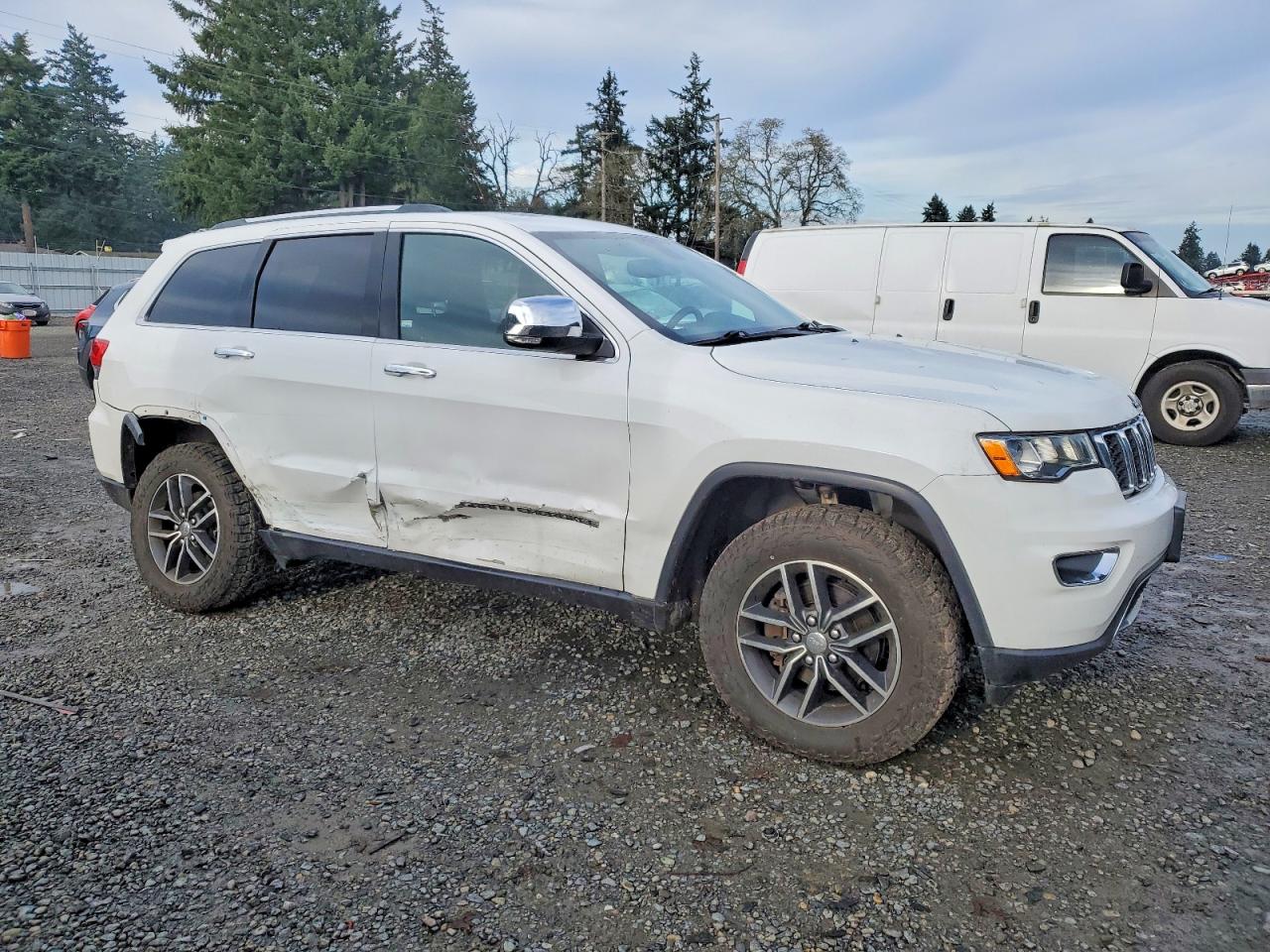 2018 JEEP GRAND CHEROKEE LIMITED photo 4