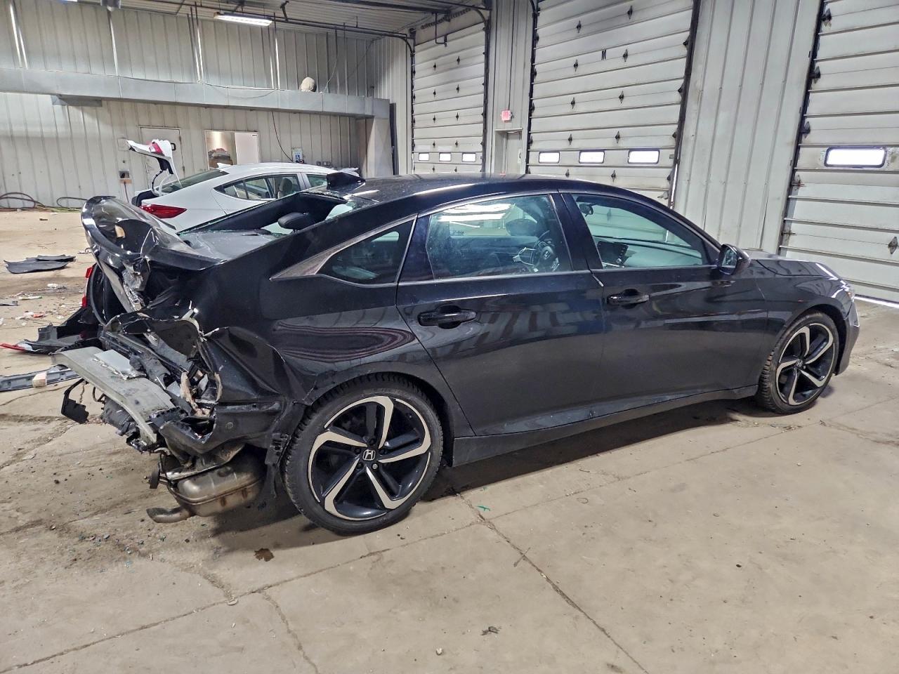 2018 HONDA ACCORD SPORT photo 3