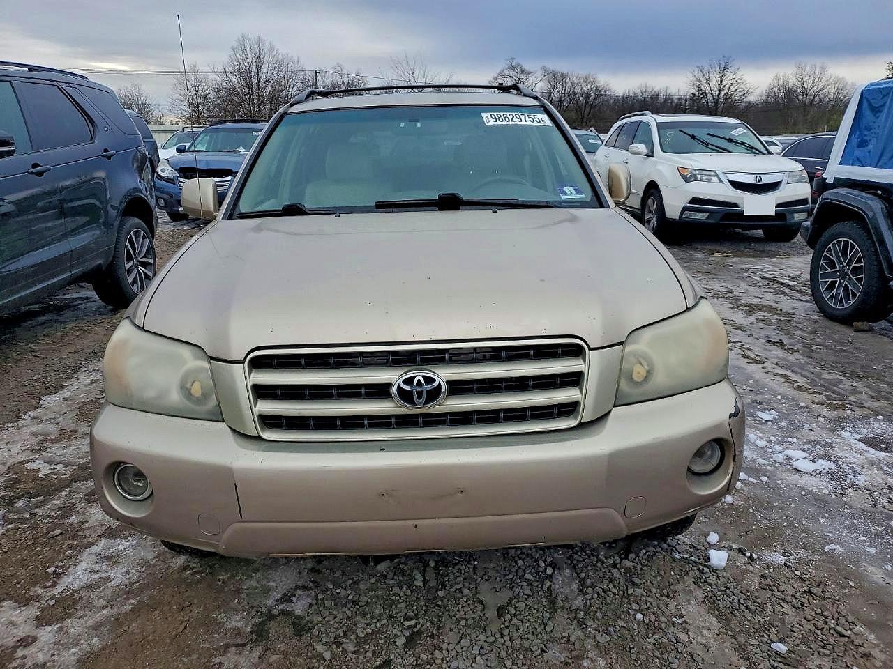 2004 TOYOTA HIGHLANDER photo 5