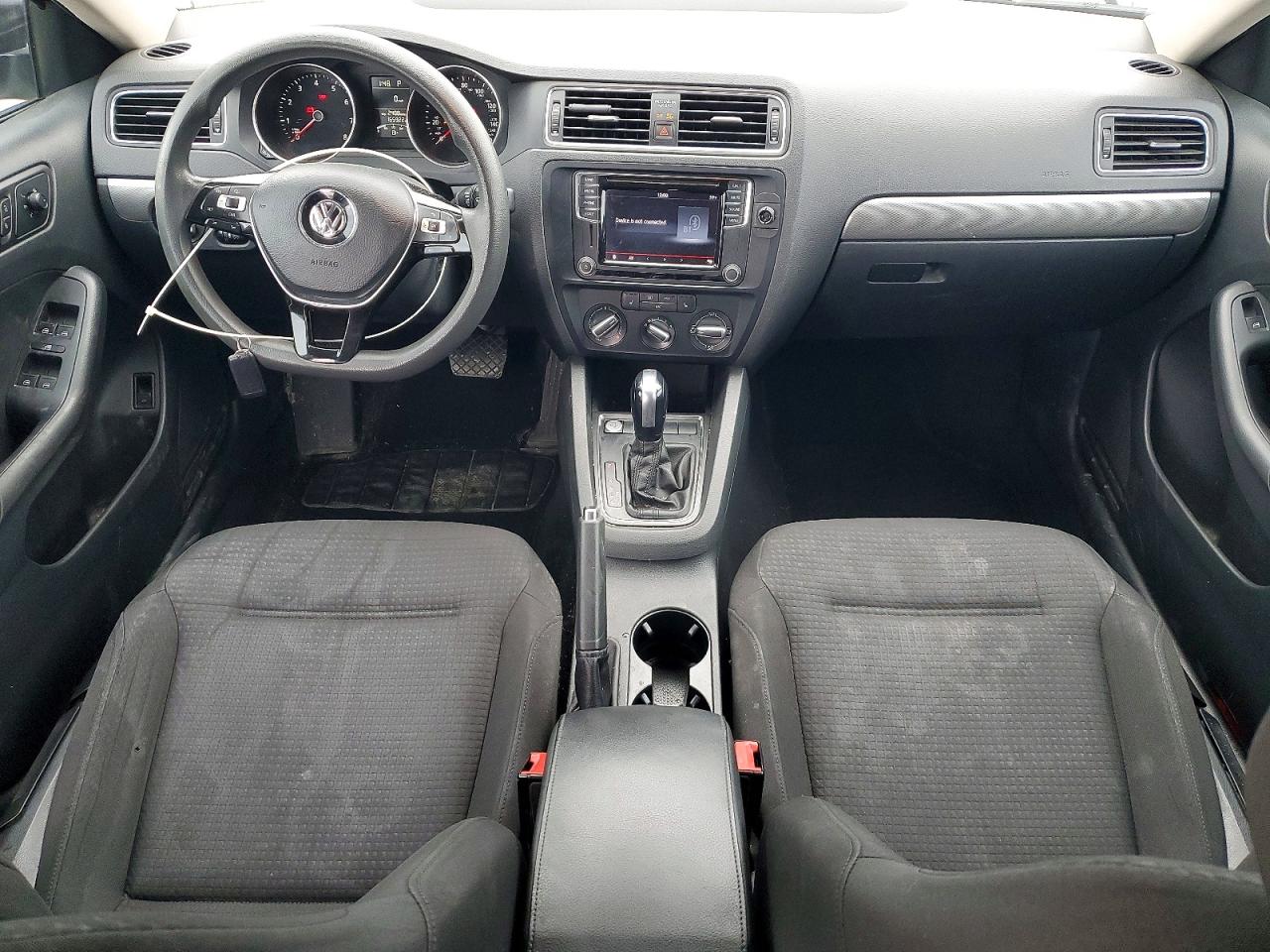 2016 VOLKSWAGEN JETTA SE photo 8