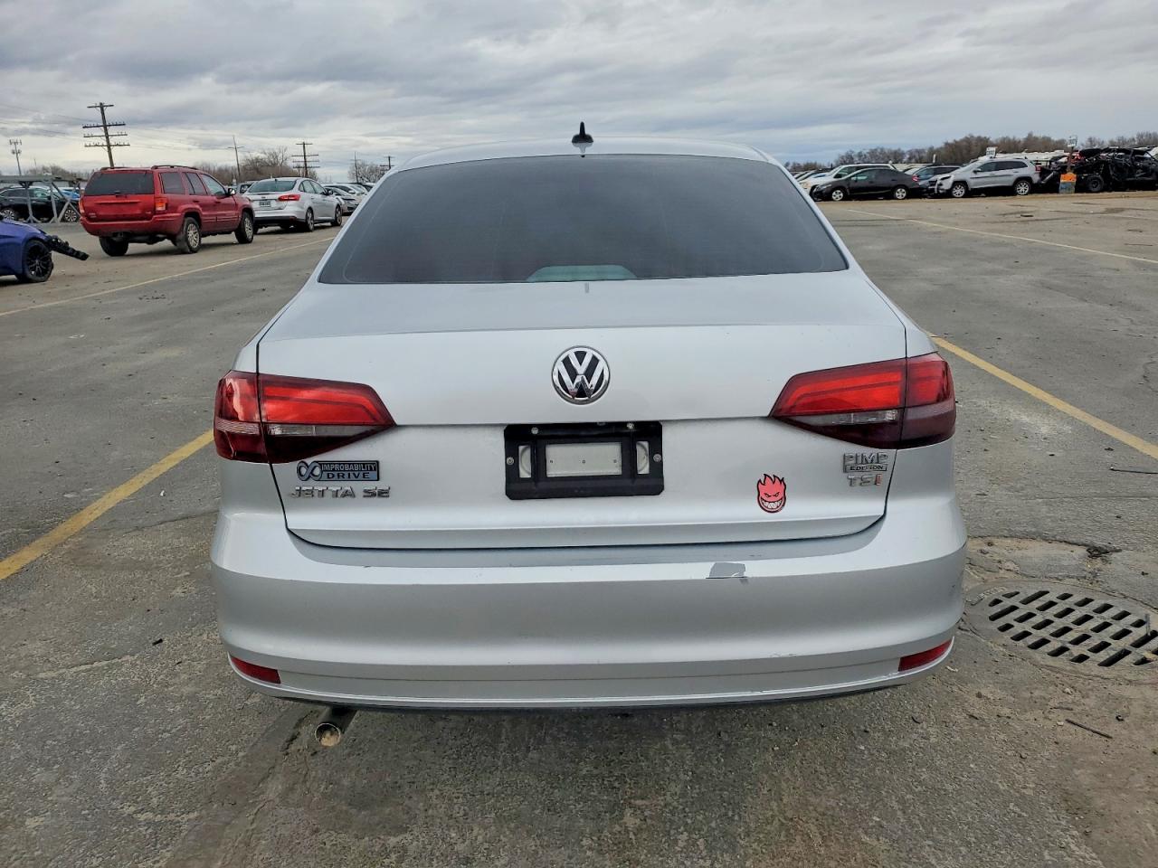 2016 VOLKSWAGEN JETTA SE photo 6