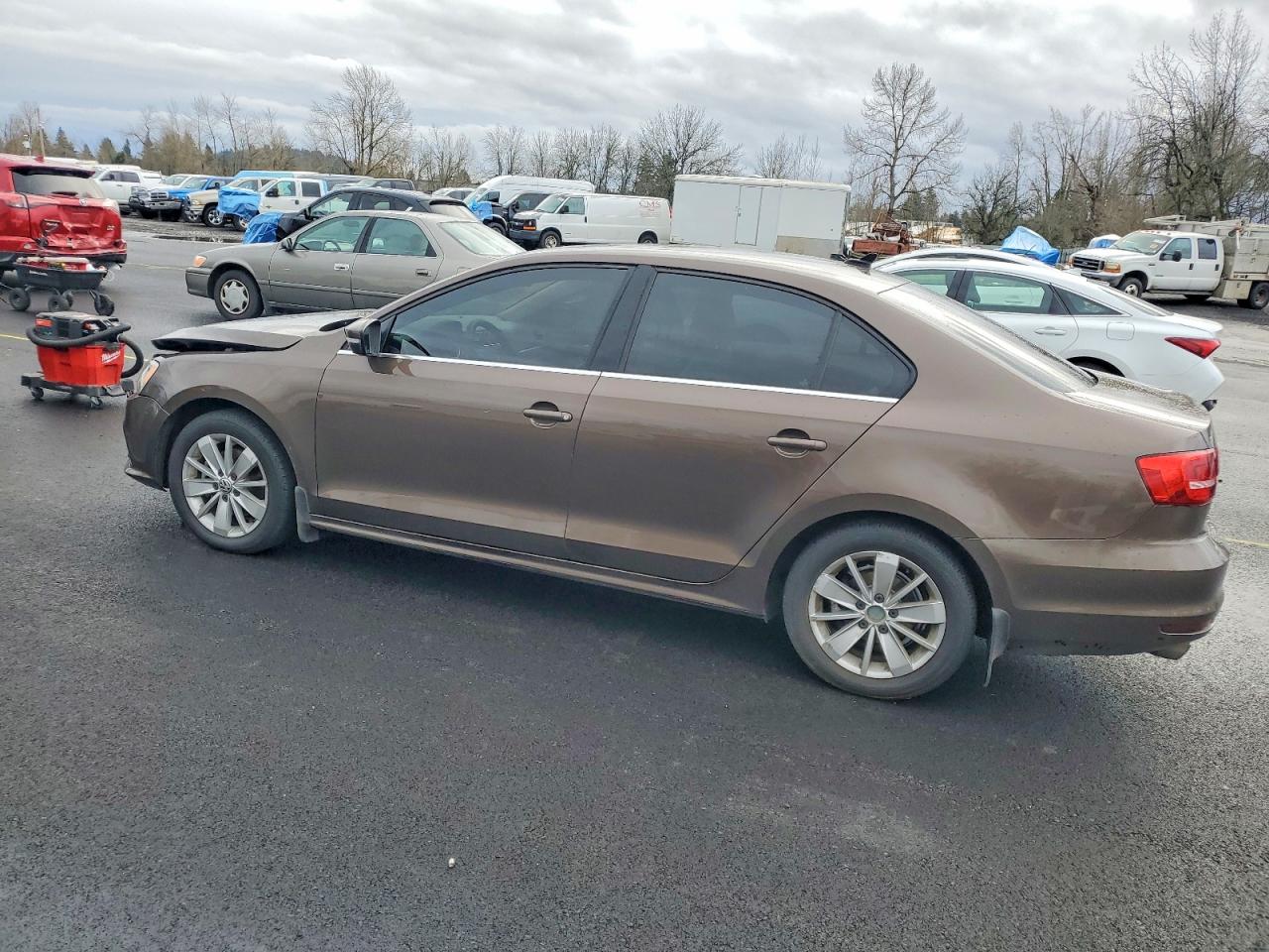 2015 VOLKSWAGEN JETTA SE photo 2