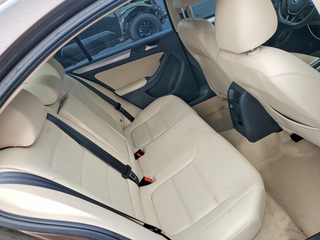 2015 VOLKSWAGEN JETTA SE photo 10