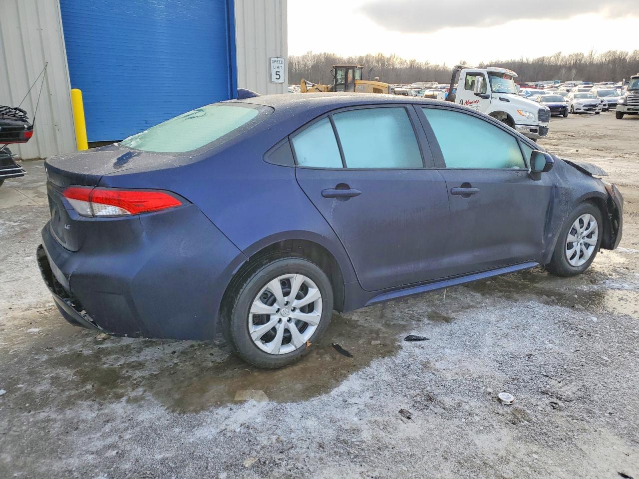 2020 TOYOTA COROLLA LE photo 3