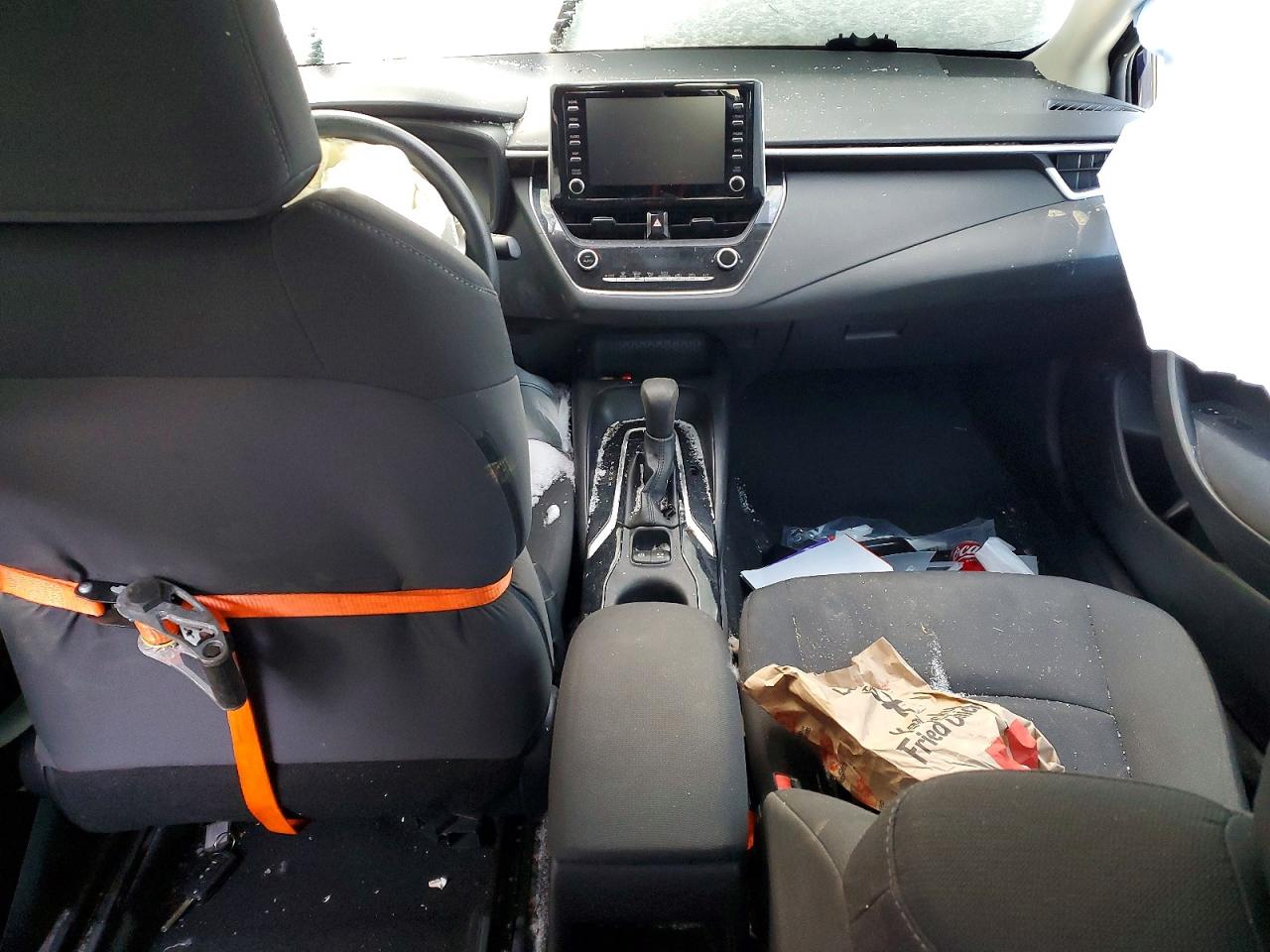 2020 TOYOTA COROLLA LE photo 8
