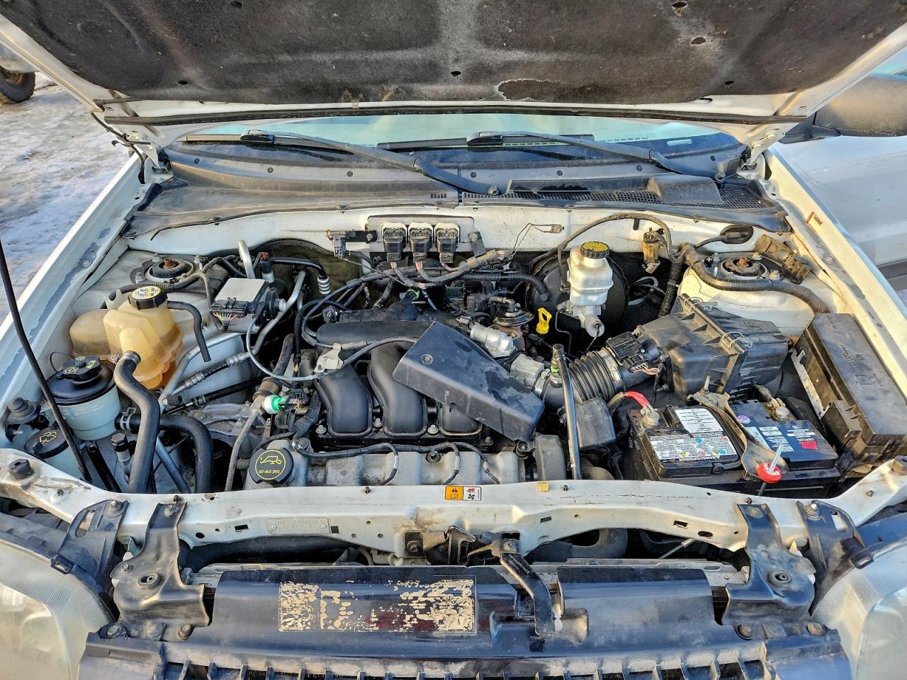 2005 FORD ESCAPE XLT photo 12