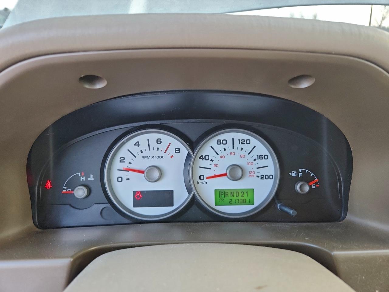 2005 FORD ESCAPE XLT photo 9