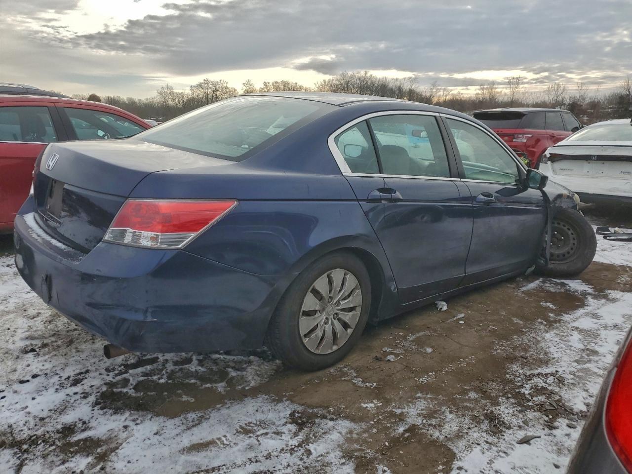 2010 HONDA ACCORD LX photo 3